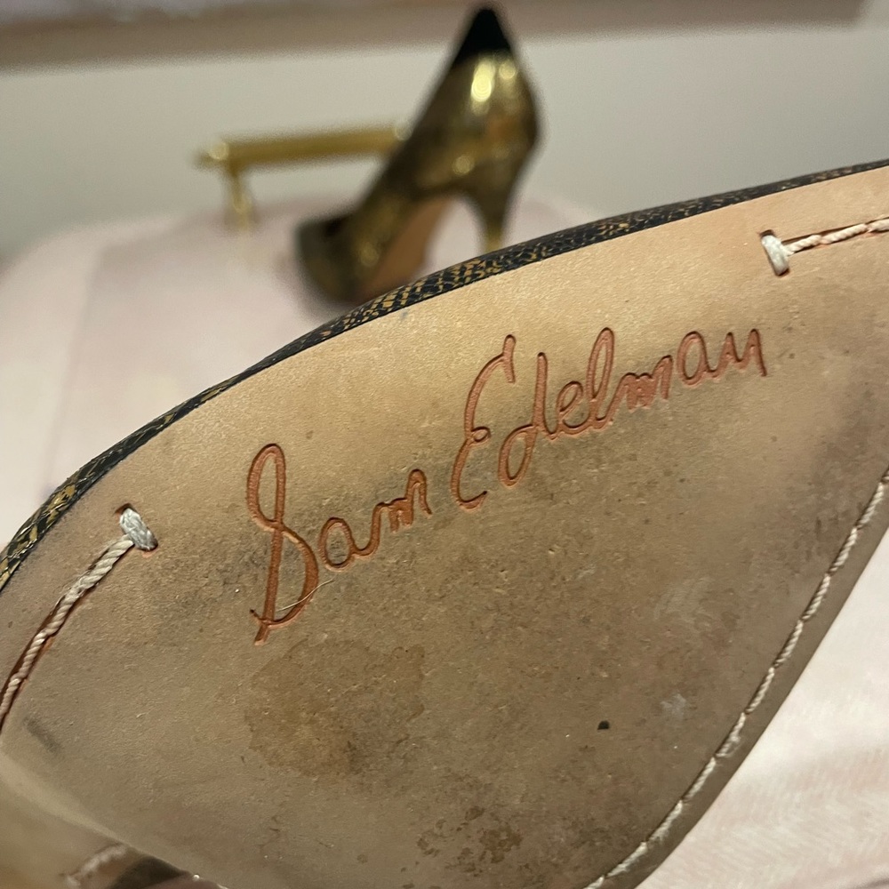 Sam Edelman Black and Gold Heels - Picture 6 of 7